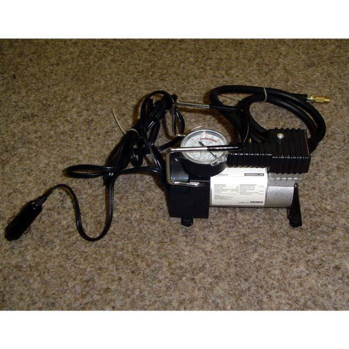 Auto õhukompressor 12V 10 baari 61360 Auto õhukompressor 12V 10 baari 61360