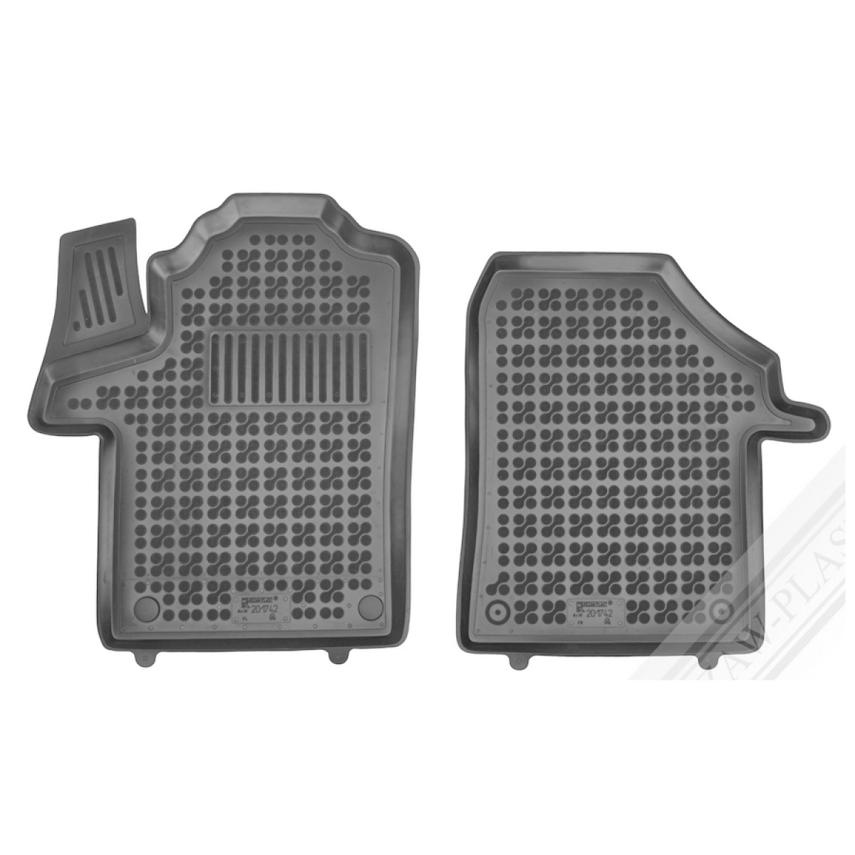 Kummist jalamatid Mercedes Vito III W447 eesmised, with an extra material on the driver side, facelift alates 2024a. (1 rida, with an extra material on the driver side, facelift)