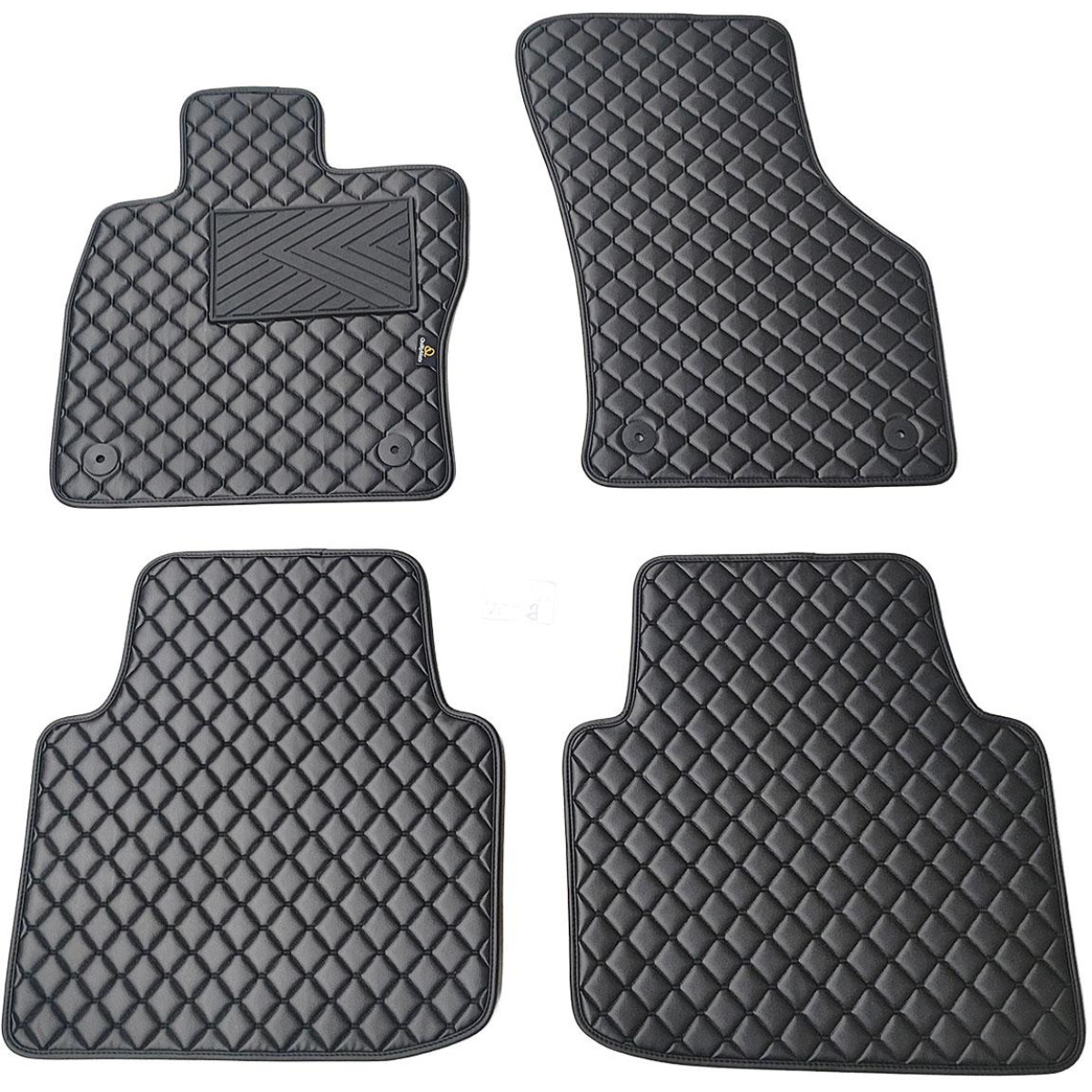 Ekonahast matid QuiltyMats SKODA SUPERB 2015-2023a. (Must / mustad õmblused)