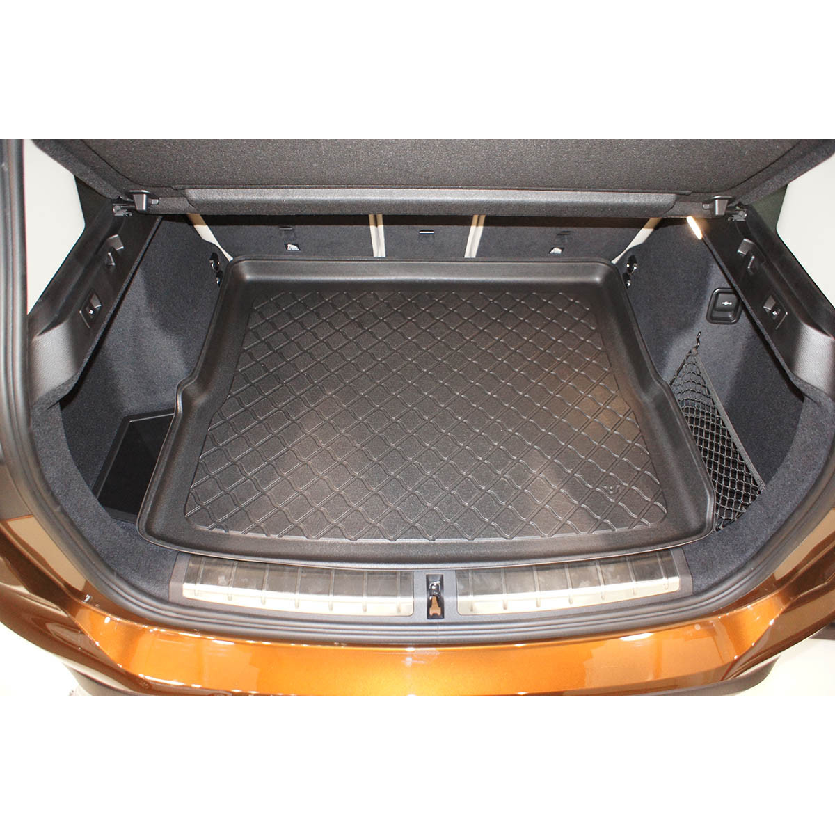 Pagasiruumi vaip BMW X1 (F48) not for Plug-in Hybrid 2015-2022a. (rear seats are not sliding forward and backward)