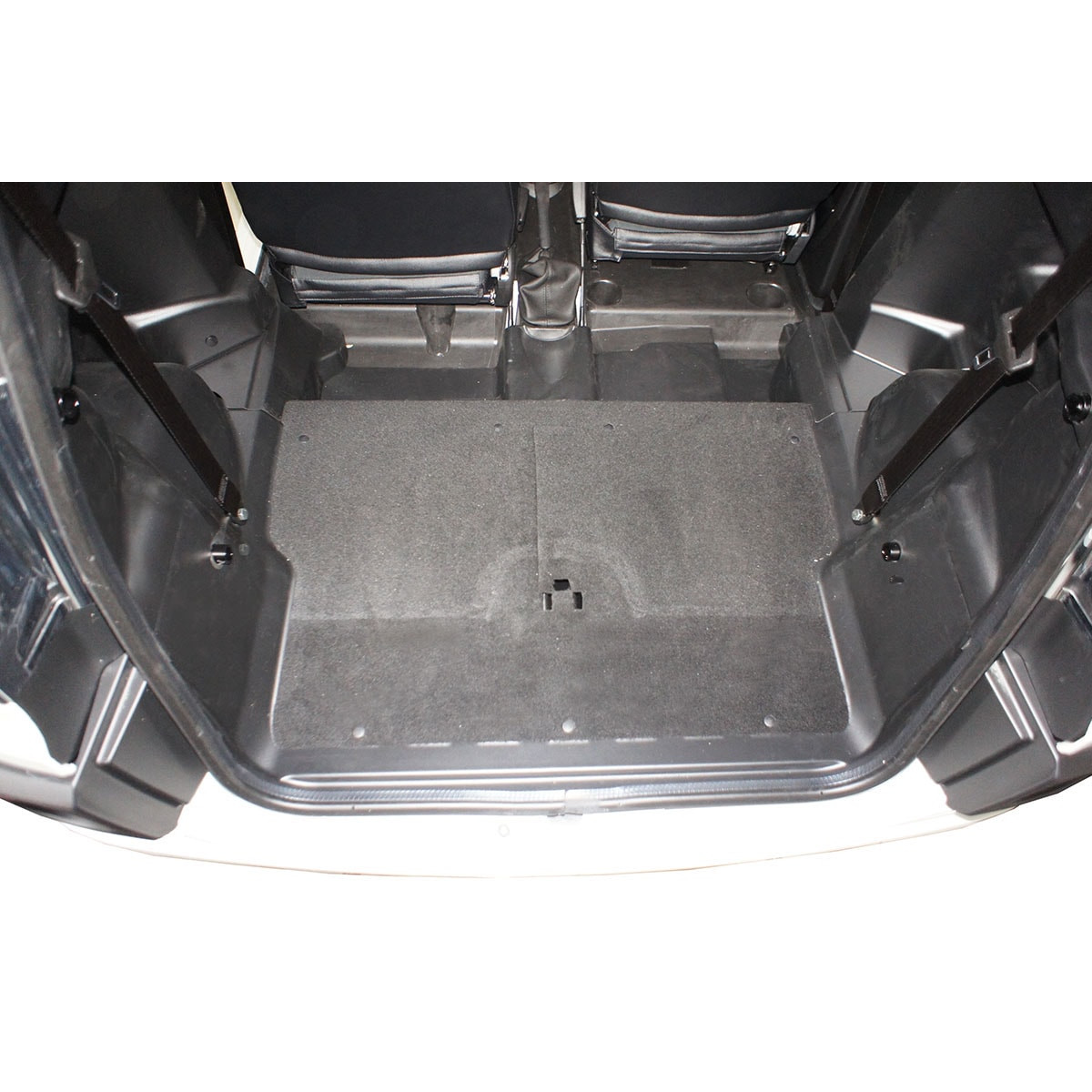 Pagasiruumi vaip Microcar M.Go 3 2015-2017a. (2/4 seats, second row removed)