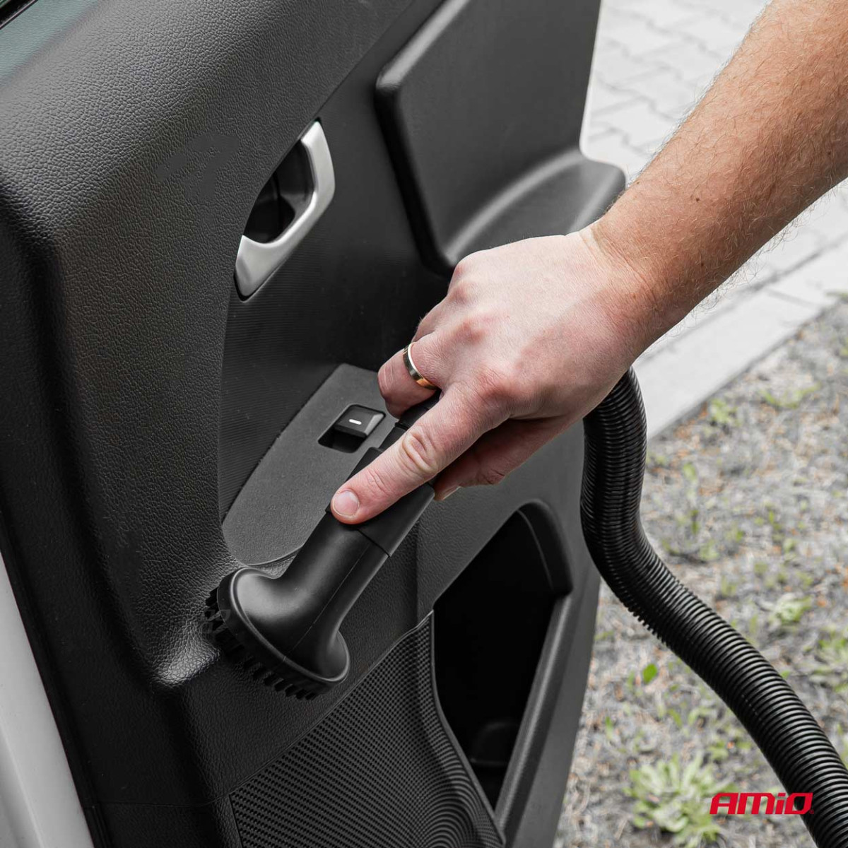 Autotolmuimeja 12 V, 60 W, HEPA filtriga, 5kPa AMIO-03691