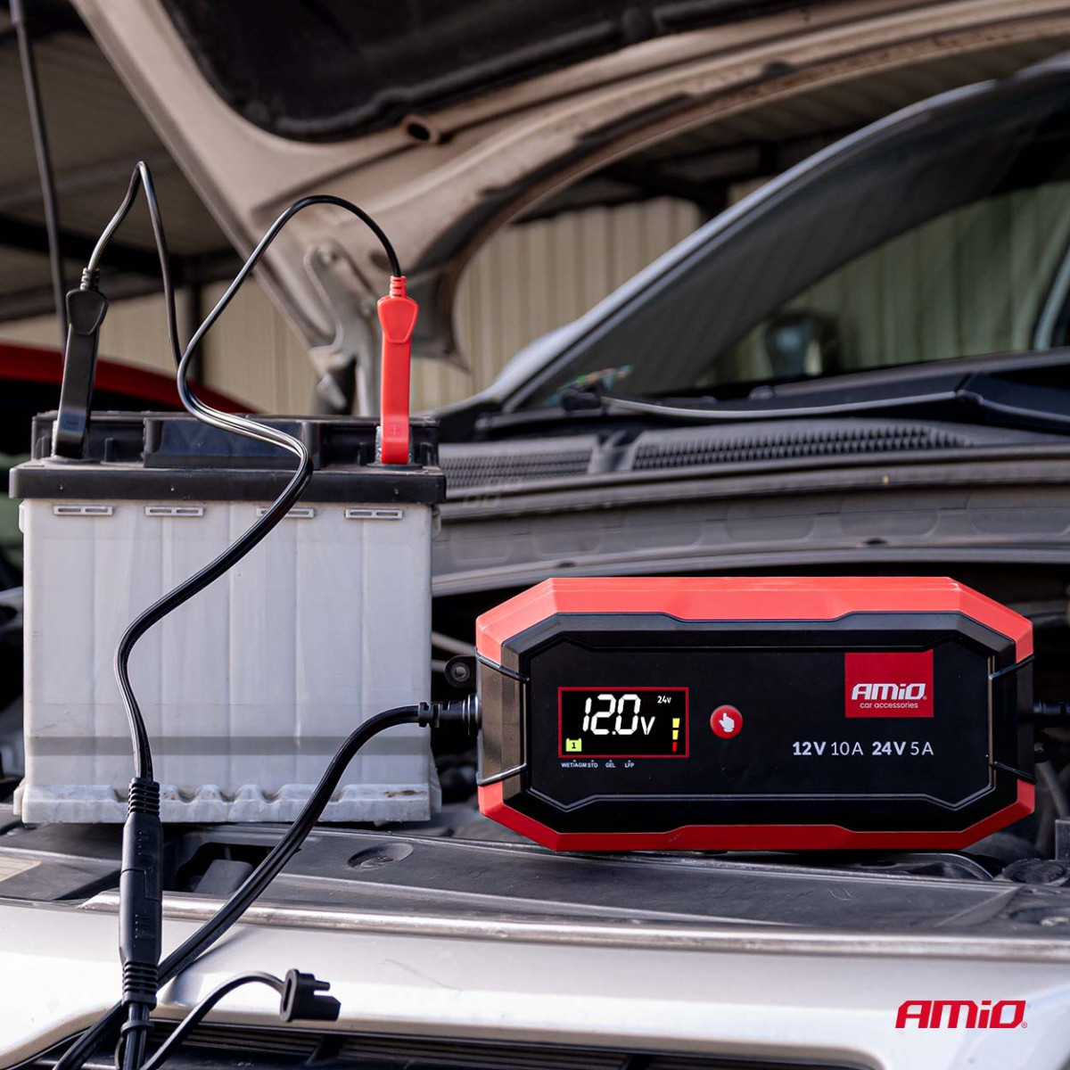 Digitaalne akulaadija AGM/GEL/STD/LiFePO4 10A 12/24V PRO AMIO-04528