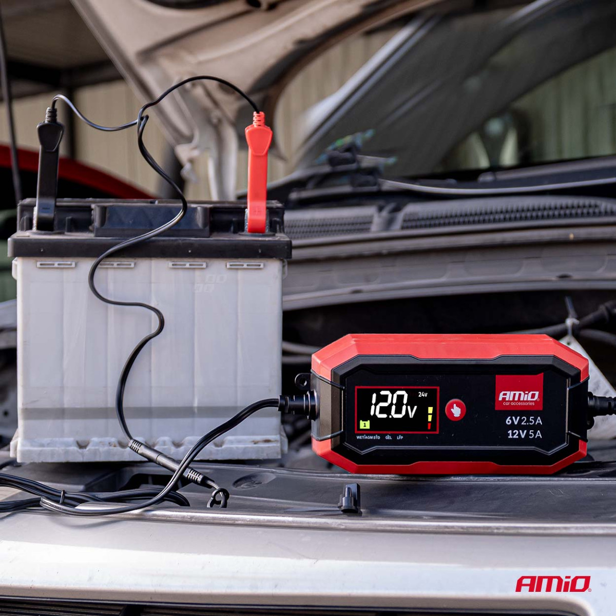 Digitaalne akulaadija AGM/GEL/STD/LiFePO4 5A 6/12V PRO AMIO-04527