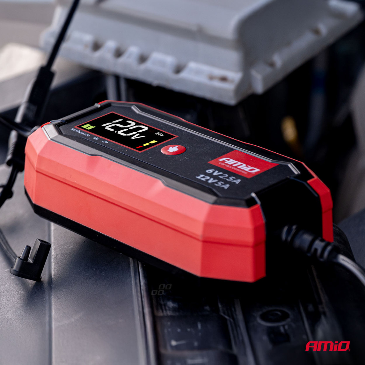 Digitaalne akulaadija AGM/GEL/STD/LiFePO4 5A 6/12V PRO AMIO-04527