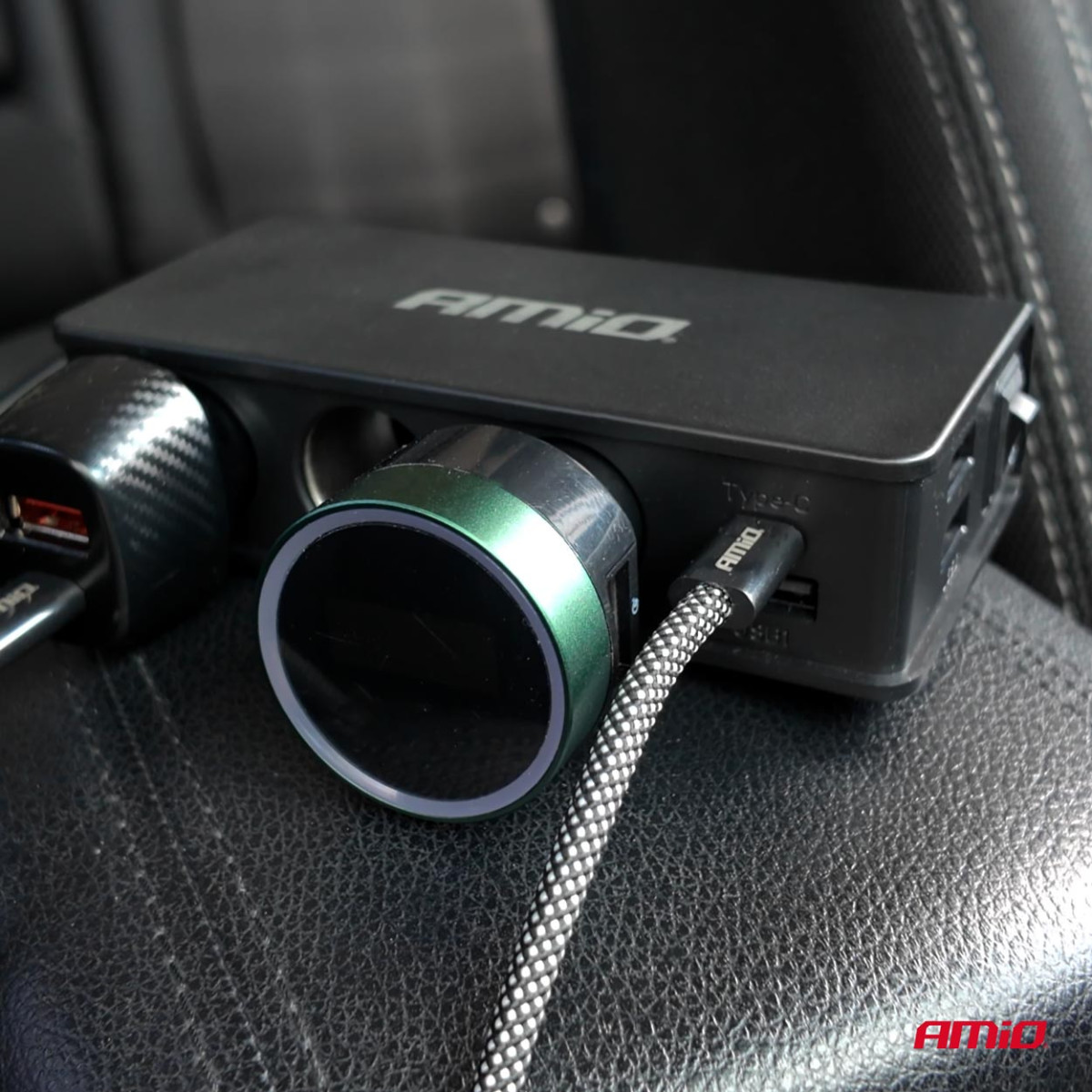 Pistikupesa jaotur 12/24V koos 3x USB-A, USB-C, QC3.0, PD3.0 148W AMIO-04836