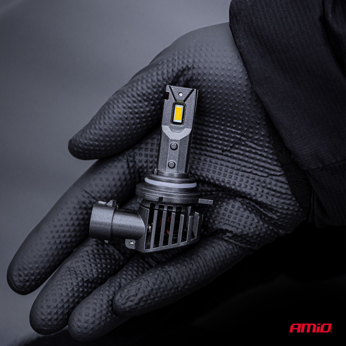 LED-esitulede pirnid F25 hõbedased täis CANBUS HB4 9006 52W 12V 24V AMIO-04707