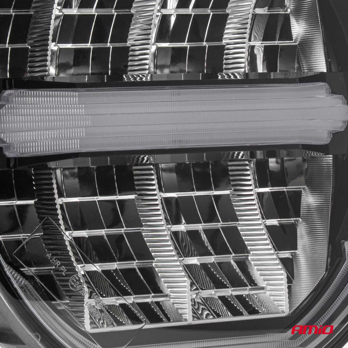 LED-kaugtuled gabariiditule funktsiooniga 112W 12V 24V