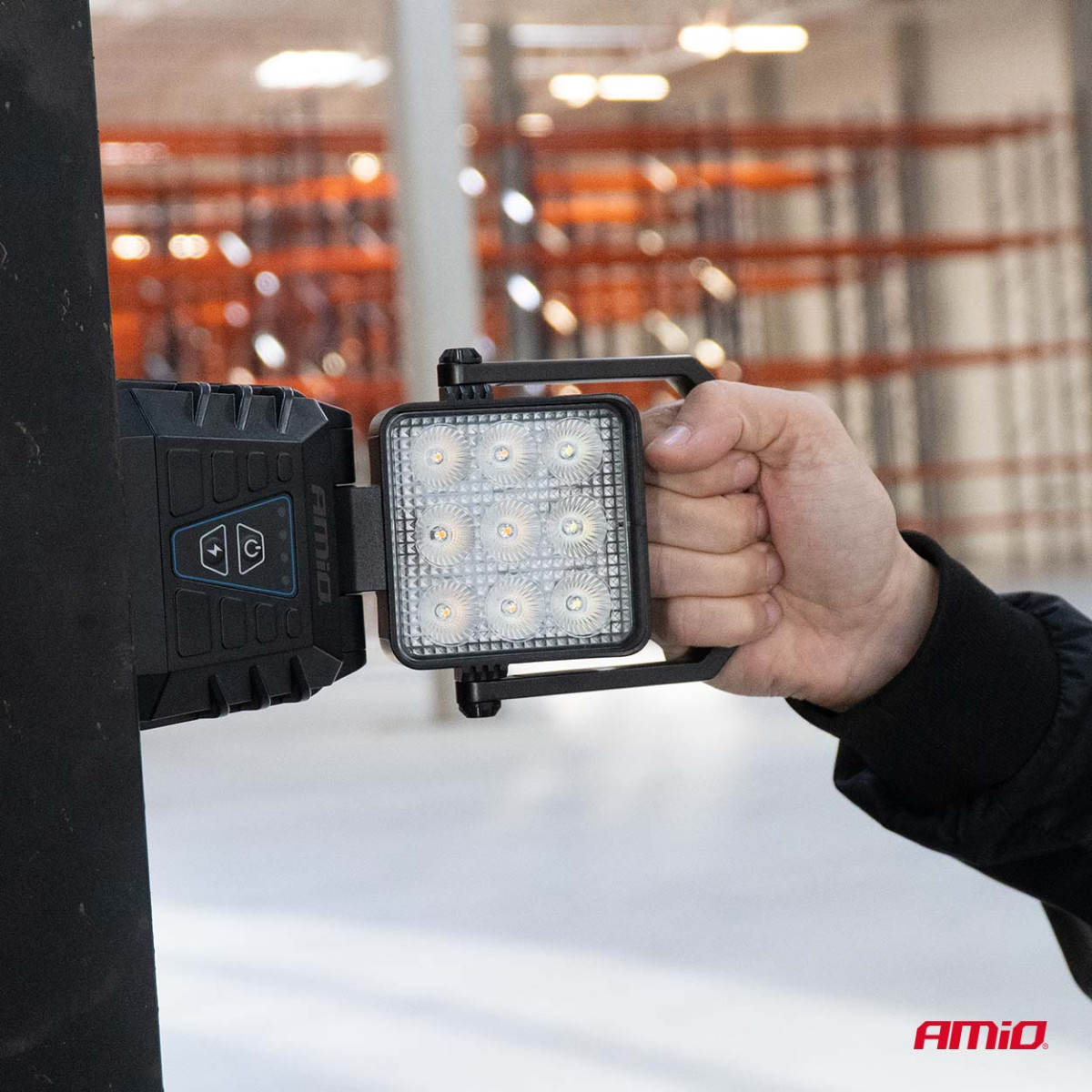Kaasaskantav LED töö- ja hoiatuslamp 15W (patareiga) AMIO-04865