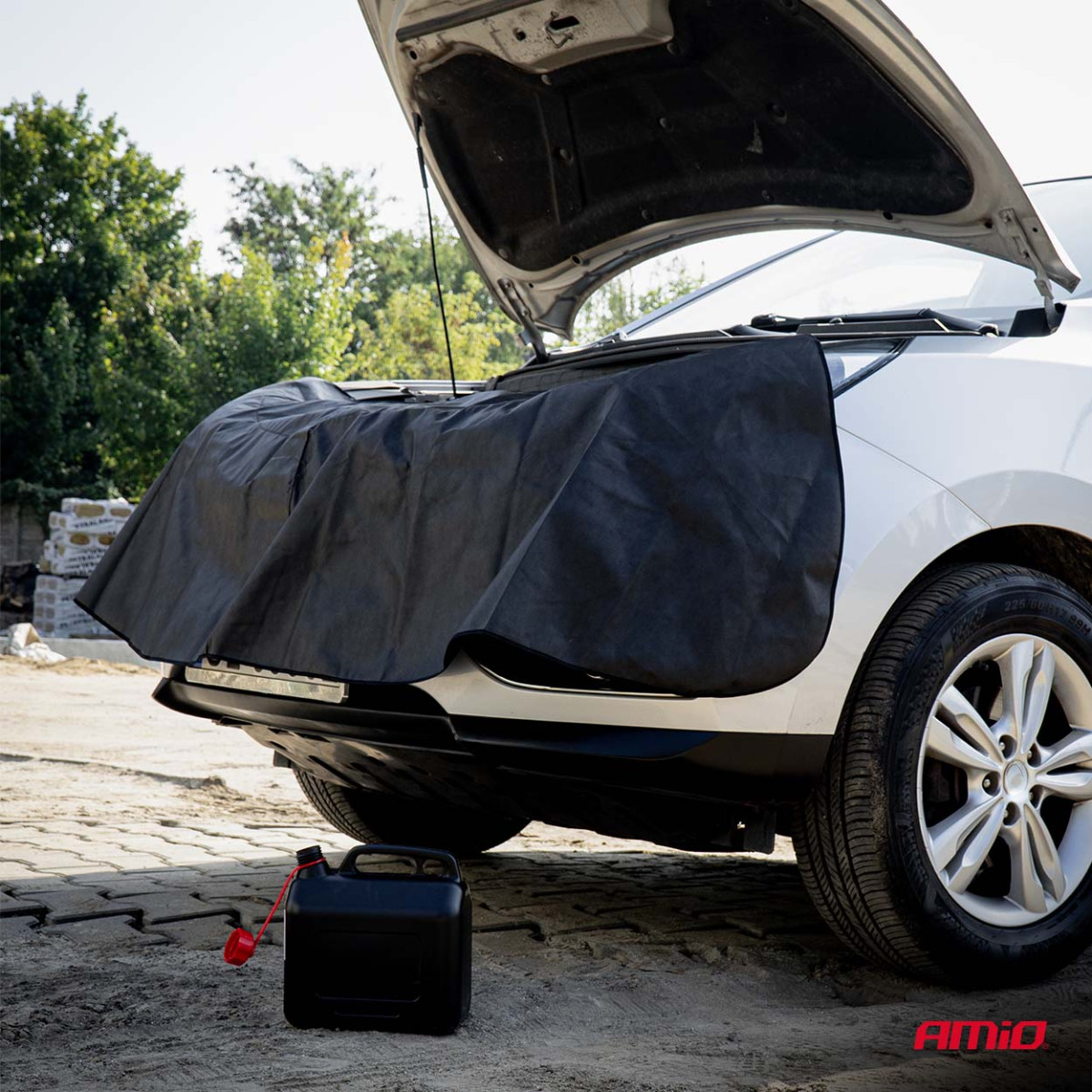 Auto esiosa kaitsev hoolduskate