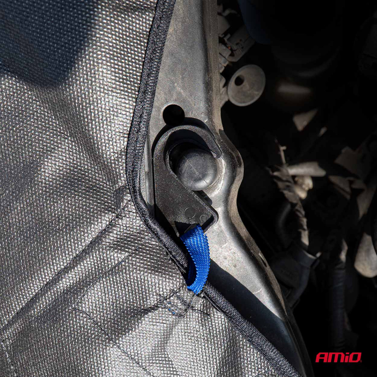 Auto esiosa kaitsev hoolduskate