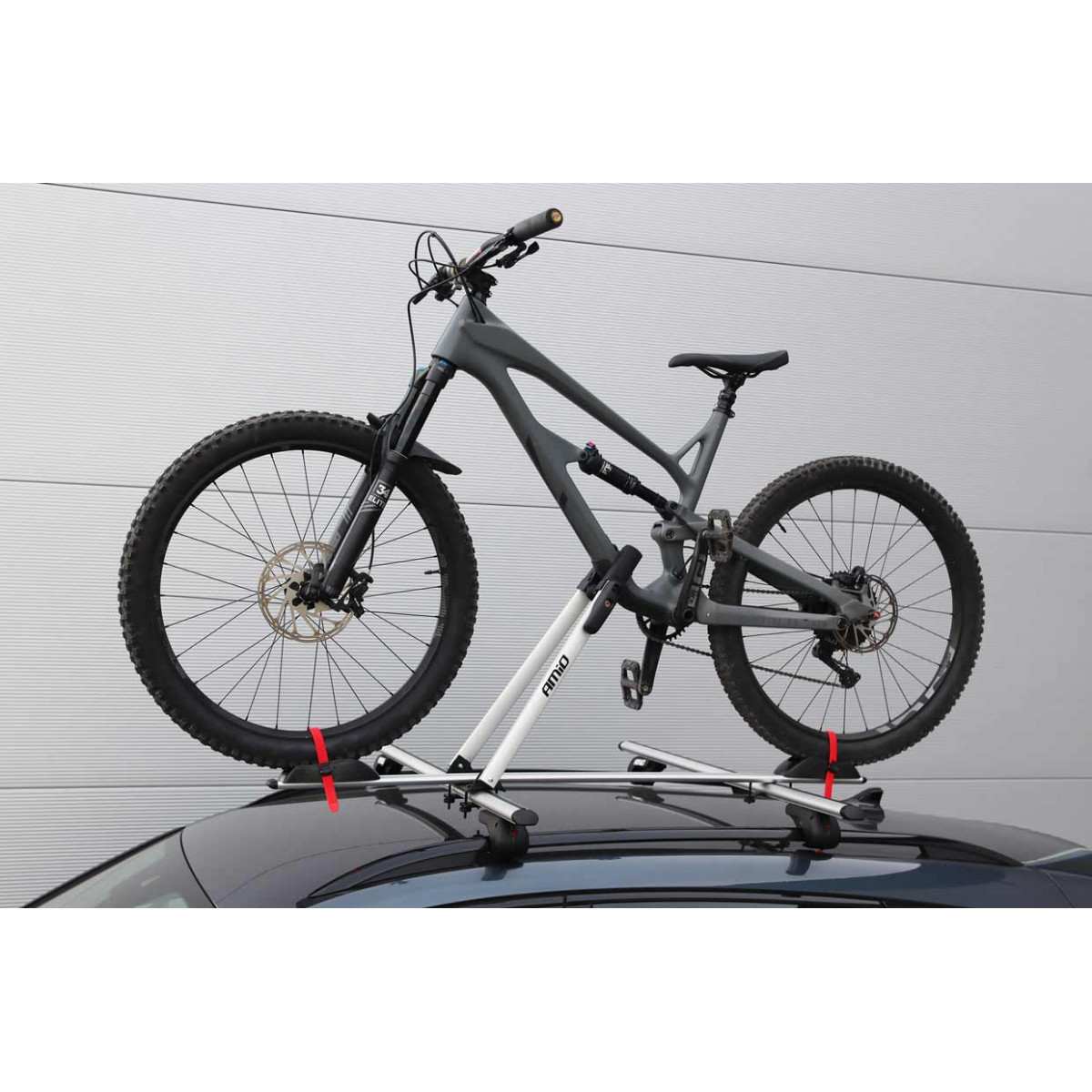 Auto katusele paigaldatav jalgrattahoidik, alumiiniumist RBR-02 AMiO-02589