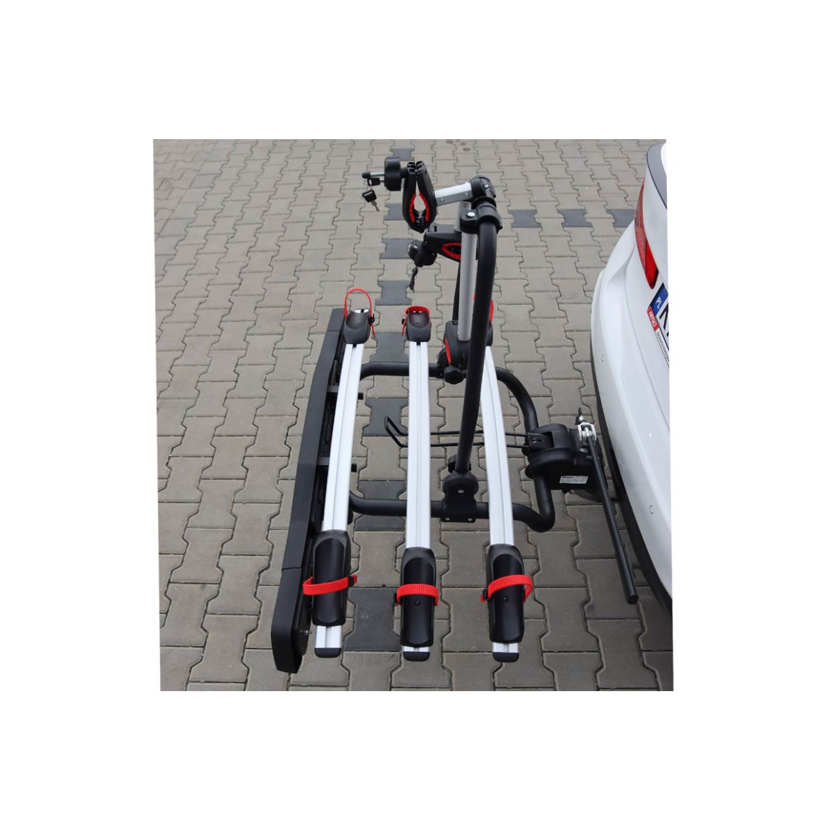 Auto jalgrattahoidik konksu otsas, 3 jalgrattale TBC-01/3