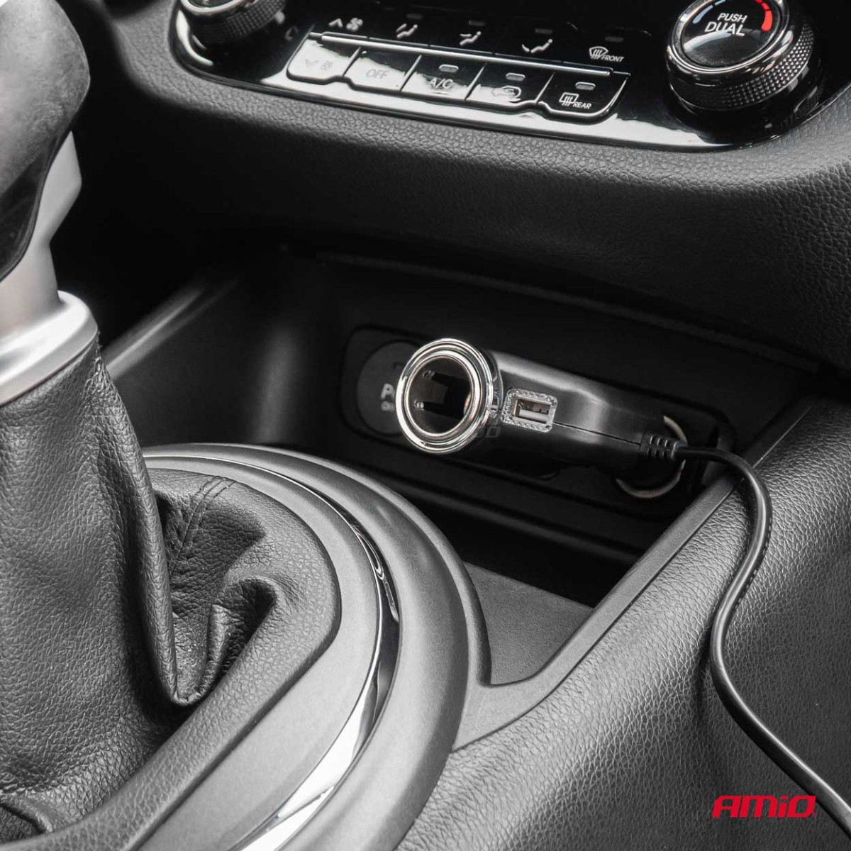 Kolme pesaga pikendusjuhe laadijaga 1x USB-A + 1x sigaretisüütaja 12/24V 120W 80 cm AMIO-04360